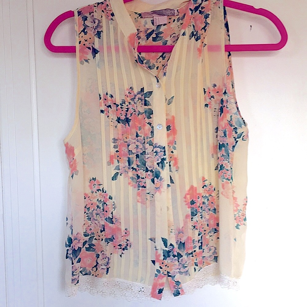 ⚡️SALE⚡️ Forever21 Floral Sleeveless Top